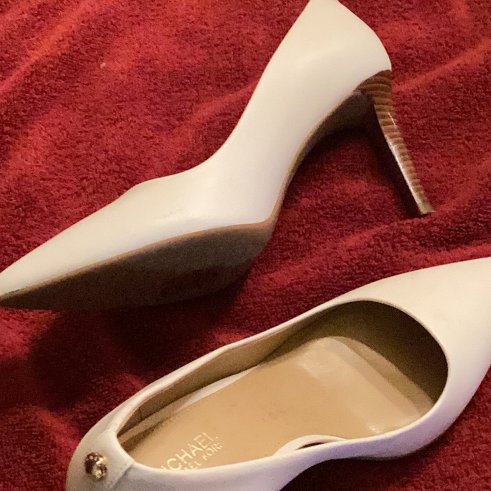 Elegant White Women's Heels - Picture 5 of 5